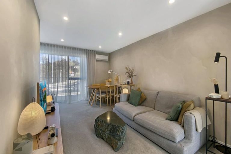 Photo of property in 3 Huri Street, Mangere Bridge, Auckland, 2022