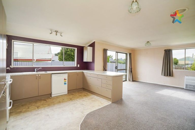 Photo of property in 22 Avon Place, Clifton, Invercargill, 9812