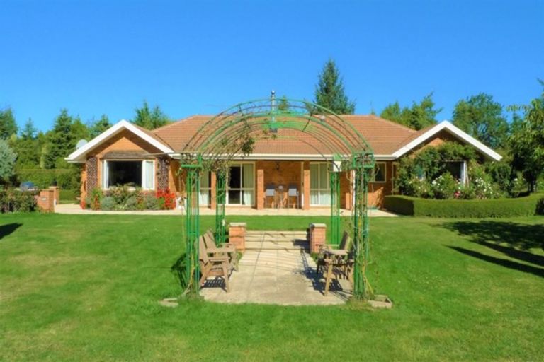 Photo of property in 10 Faith Place, West Melton, Christchurch, 7675