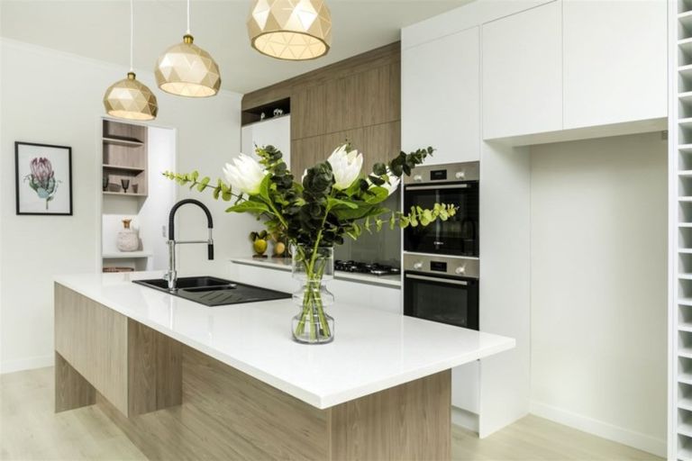 Photo of property in 39 Nobilo Road, Kumeu, 0810