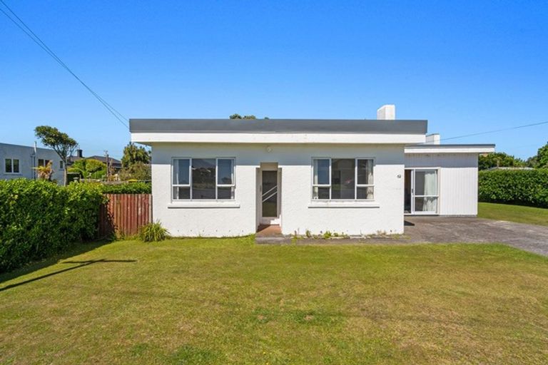 Photo of property in 62 Gisborne Terrace, Opunake, 4616