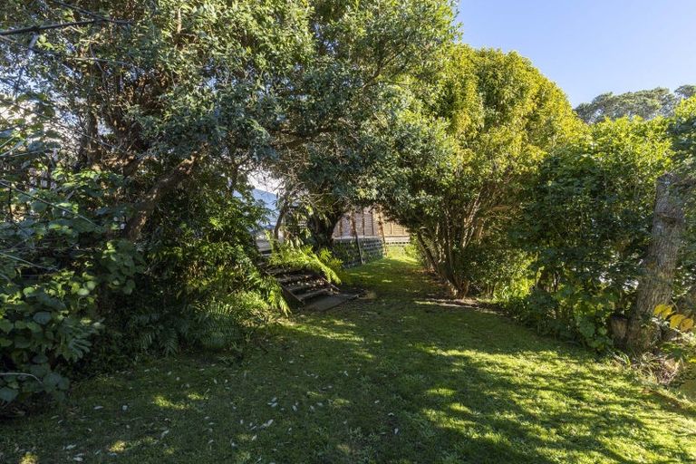 Photo of property in 52 Queens Road, Glen Avon, New Plymouth, 4312