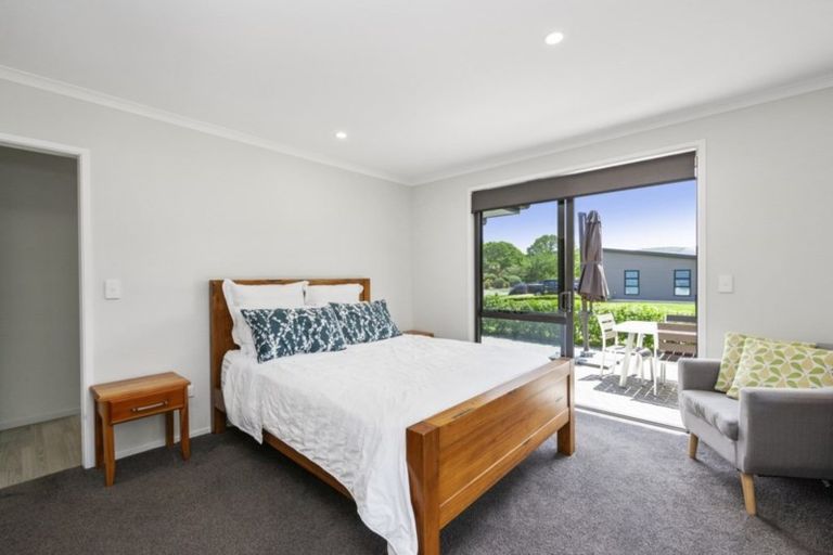 Photo of property in 1 Cabbage Tree Grove, Kinloch, Taupo, 3377