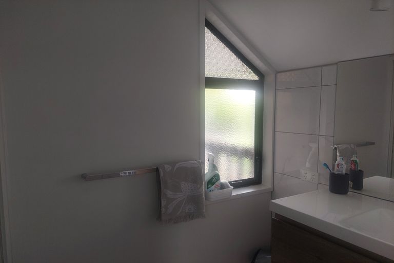 Photo of property in 1/138 Waimairi Road, Ilam, Christchurch, 8041