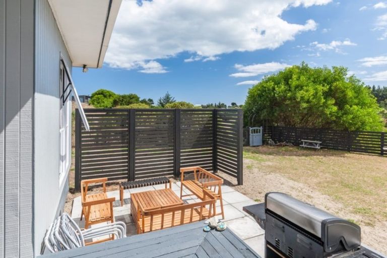 Photo of property in 30 Forest Road, Waitarere Beach, Levin, 5510