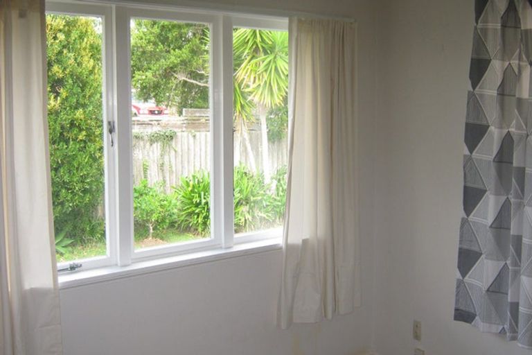 Photo of property in 37 Rodney Street, Howick, Auckland, 2014