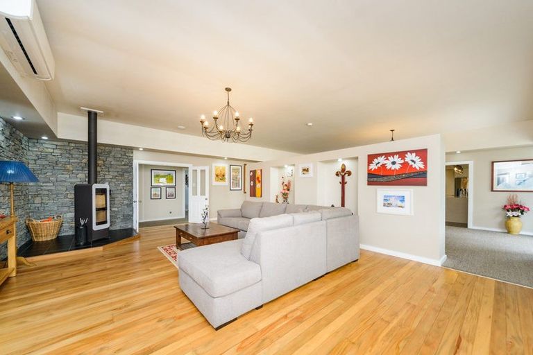 Photo of property in 2 Beau Lane, Feilding, 4702