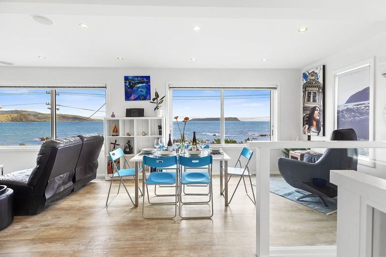 Photo of property in 77 Moana Road, Plimmerton, Porirua, 5026