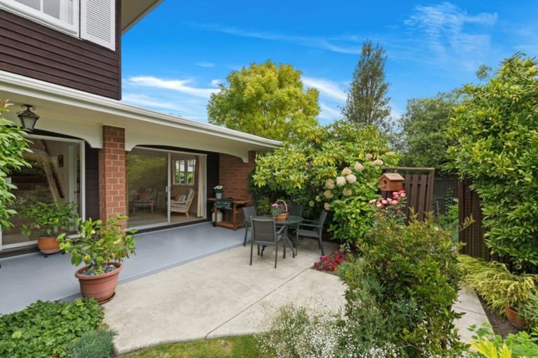 Photo of property in 6 Hanover Place, Ilam, Christchurch, 8041