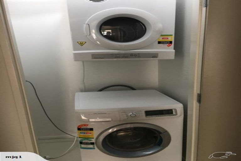 Photo of property in 3a Anderson Terrace, Mount Cook, Wellington, 6021