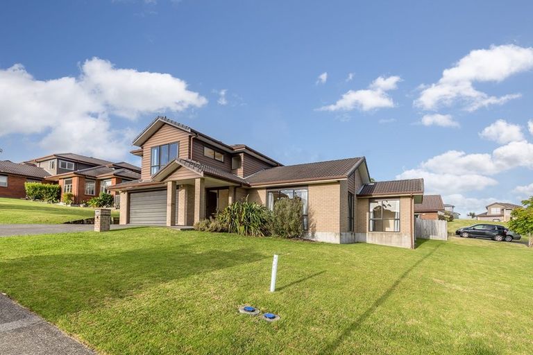 Photo of property in 2 Seamount Drive, Red Beach, 0932