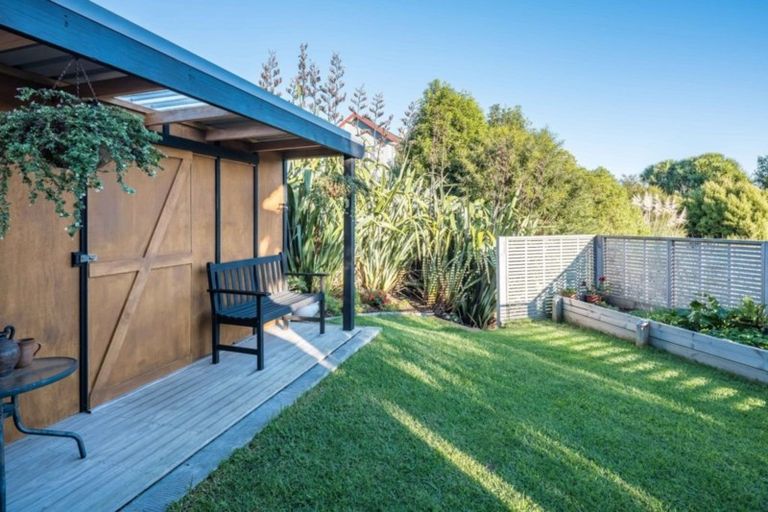 Photo of property in 2 Caterer Lane, Paraparaumu, 5032