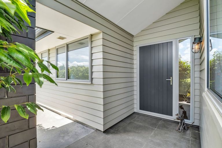 Photo of property in 17 Westwood Drive, Aokautere, Palmerston North, 4471