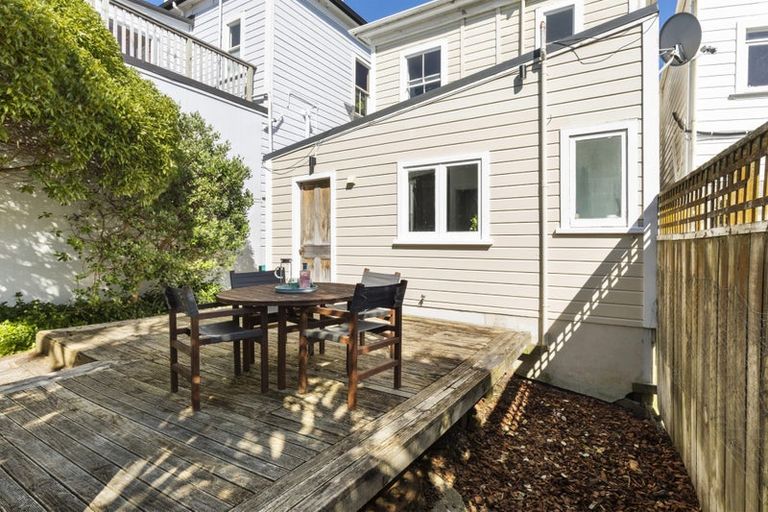 Photo of property in 27 Nairn Street, Mount Cook, Wellington, 6011