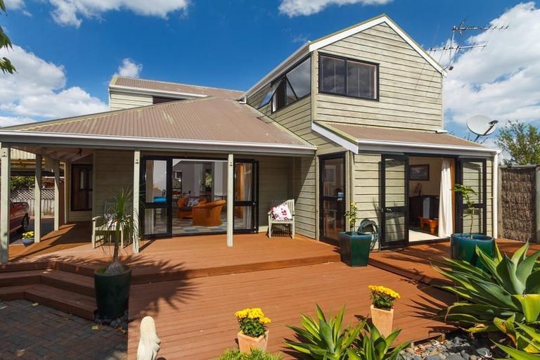 Photo of property in 27a Horotutu Road, Greenlane, Auckland, 1061