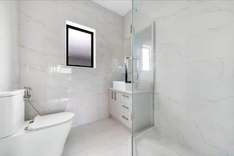 Photo of property in 6 Kakabeak Way, Takanini, 2110