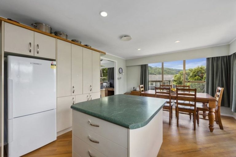 Photo of property in 24 Brightwater Crescent, Totara Park, Upper Hutt, 5018