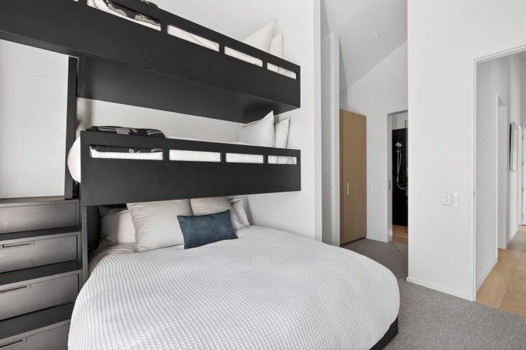 Photo of property in 1/61 Eely Point Road, Wanaka, 9305