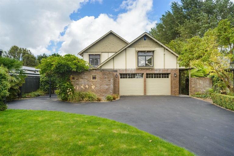 Photo of property in 62 Buick Crescent, Awapuni, Palmerston North, 4412
