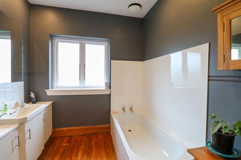 Photo of property in 35 Selwyn Street, Maori Hill, Timaru, 7910