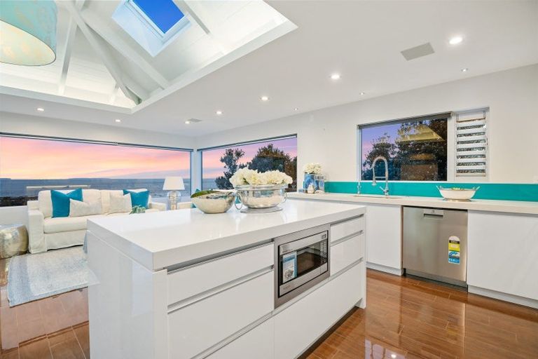 Photo of property in 34 Muritai Road, Milford, Auckland, 0620