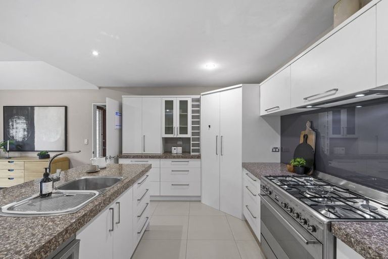 Photo of property in 21 Highpeak Place, Wigram, Christchurch, 8025