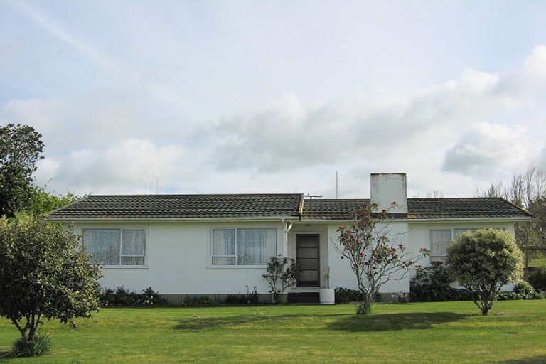 Photo of property in 33 Waitote Street, Castlecliff, Whanganui, 4501