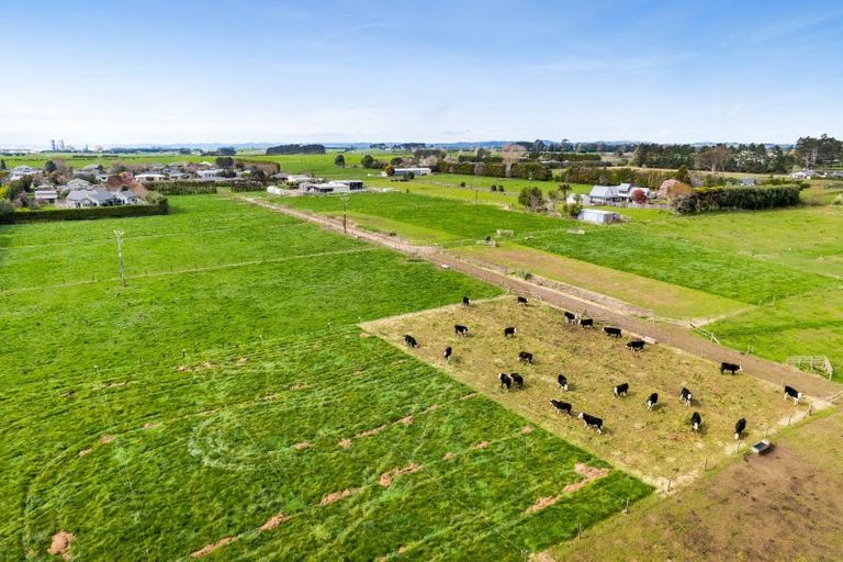 Photo of property in 112b Princess Street, Waitara, 4383