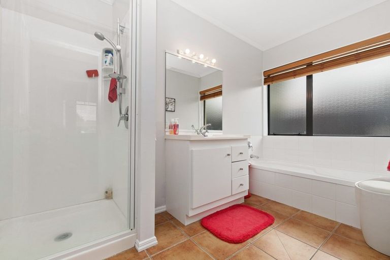 Photo of property in 17 Duggan Drive, Owhata, Rotorua, 3010