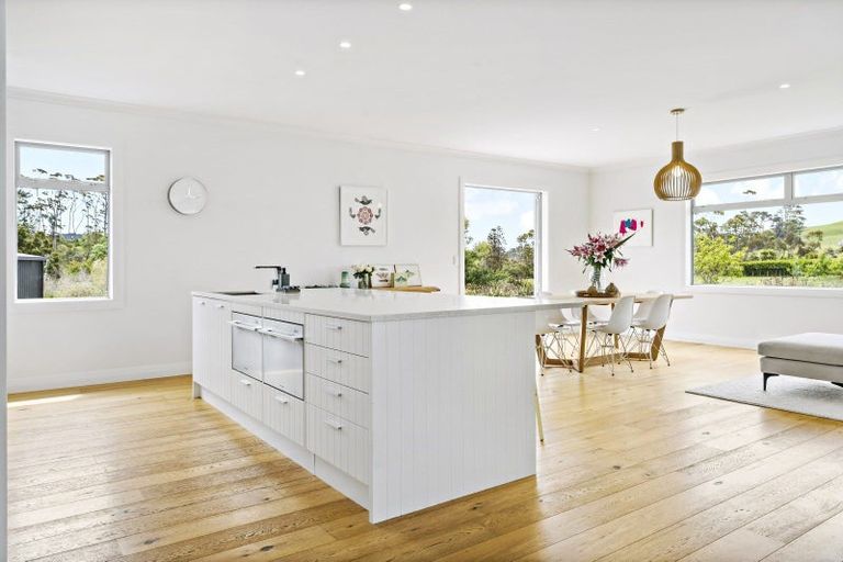 Photo of property in 245 Muriwai Valley Road, Muriwai, Waimauku, 0881