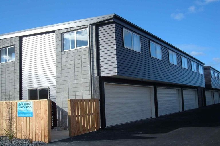 Photo of property in 1/24 Whitmore Street, Edgeware, Christchurch, 8013