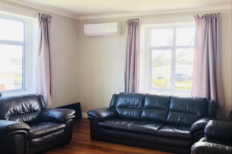 Photo of property in 1 Ashton Terrace, Castlecliff, Whanganui, 4501