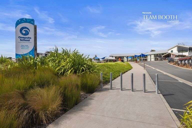 Photo of property in 102/38c Fraser Avenue, Northcote, Auckland, 0627
