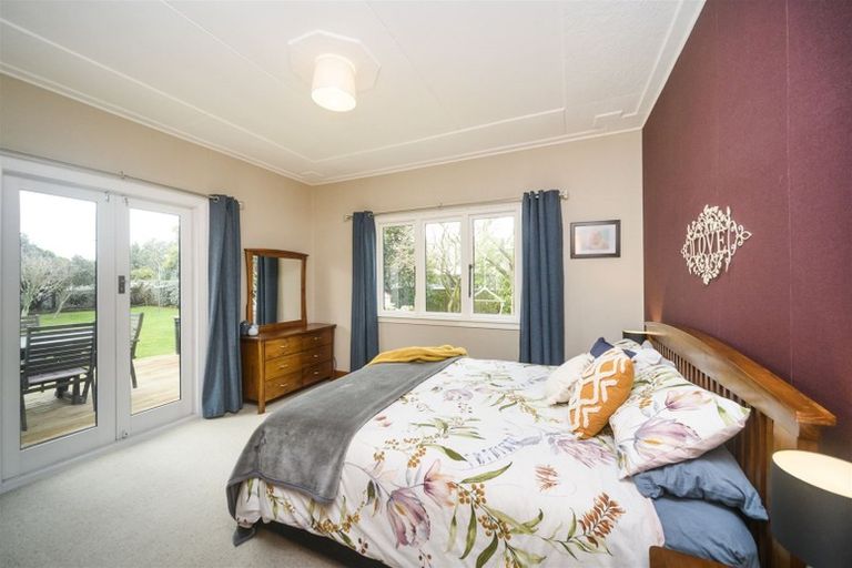 Photo of property in 12 Poole Street, Feilding, 4702