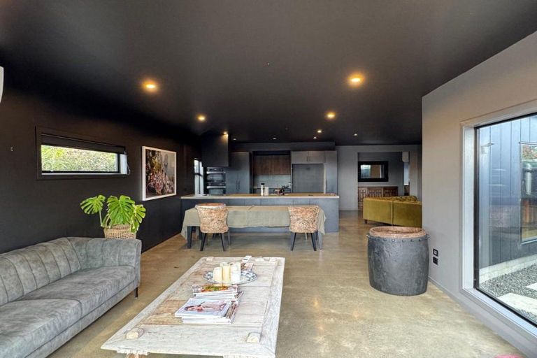 Photo of property in 12a Saint Hill Lane, Havelock North, 4130