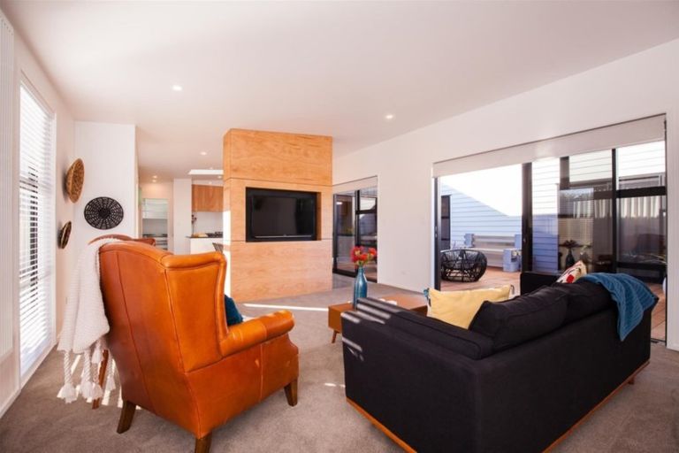 Photo of property in 41 Cyrus Street, Whalers Gate, New Plymouth, 4310