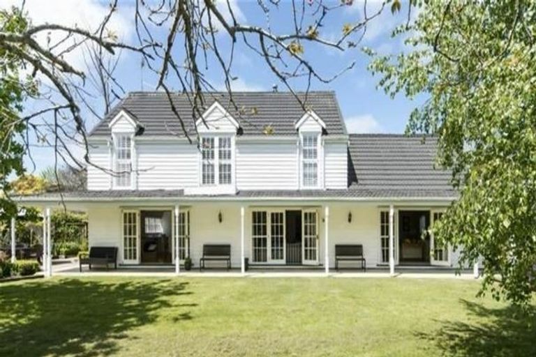 Photo of property in 110 Walker Road, Opaheke, Papakura, 2584