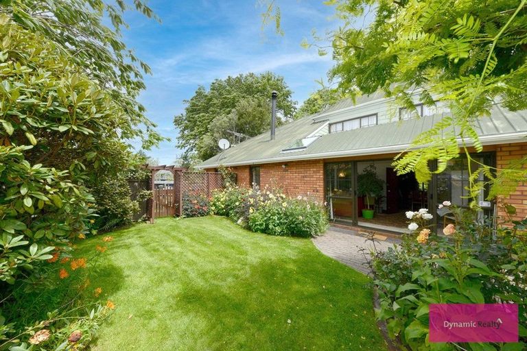 Photo of property in 452 Avonhead Road, Avonhead, Christchurch, 8042