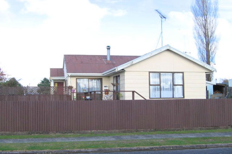 Photo of property in 5 Ettrick Place, Tokoroa, 3420