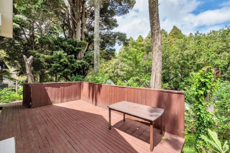 Photo of property in 2/35 Moore Street, Hillcrest, Auckland, 0627