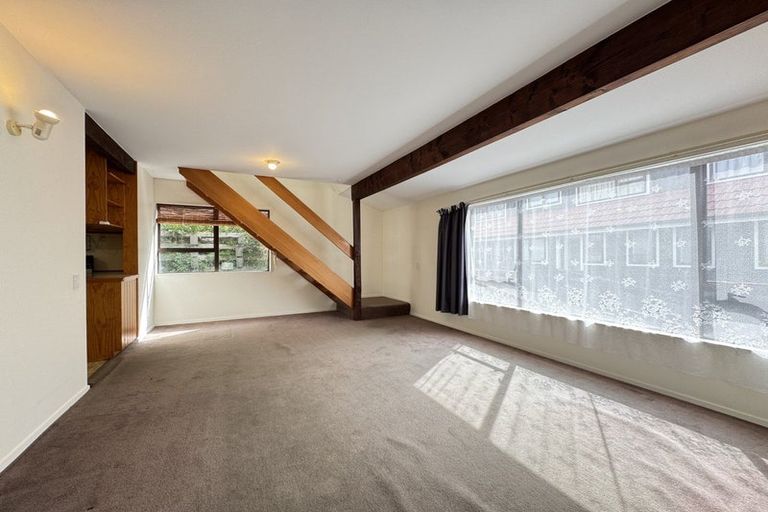 Photo of property in 3/199 Grant Road, Thorndon, Wellington, 6011