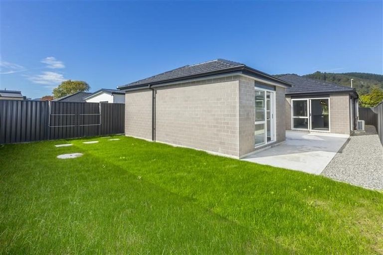 Photo of property in 12 Gilruth Road, Wallaceville, Upper Hutt, 5018