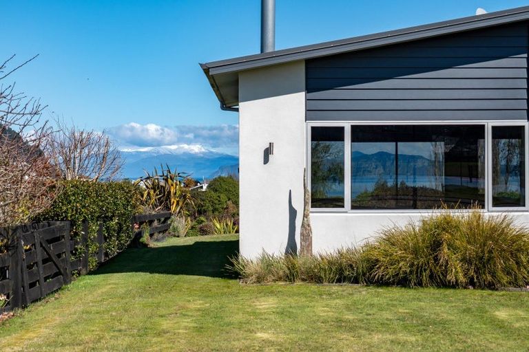 Photo of property in 153 Lisland Drive, Kinloch, Taupo, 3377