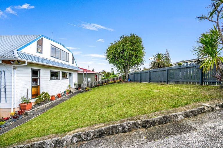 Photo of property in 72 West View Crescent, Onerahi, Whangarei, 0110