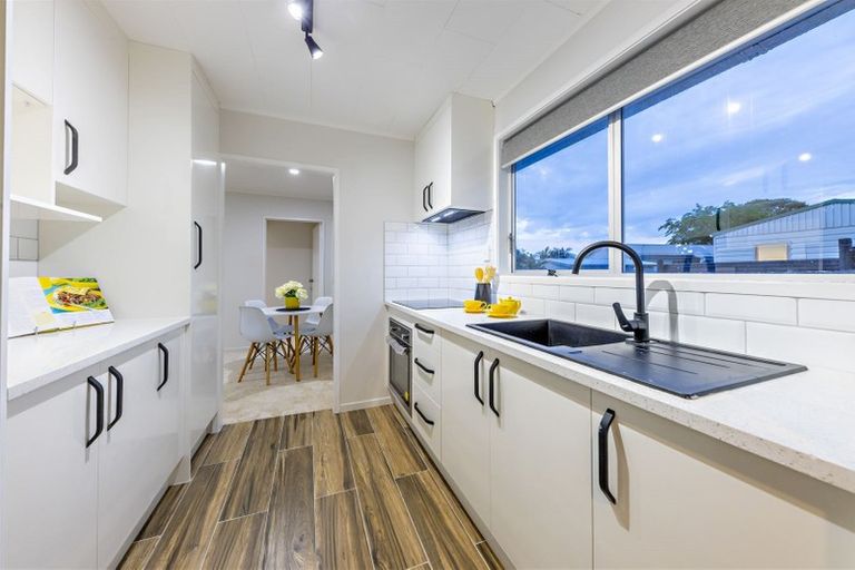 Photo of property in 1/11 Chamade Place, Clover Park, Auckland, 2019