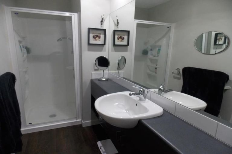 Photo of property in Kate Sheppard Apartments, 7f/42 Molesworth Street, Thorndon, Wellington, 6011