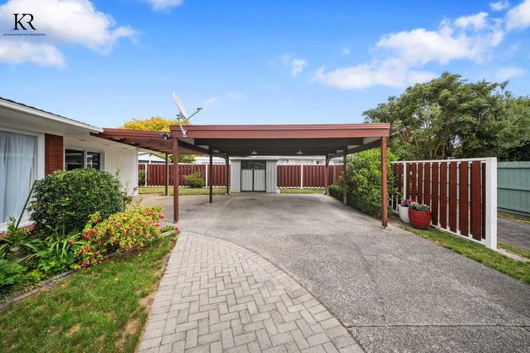 Photo of property in 10 Alf Walker Place, Papakura, 2110