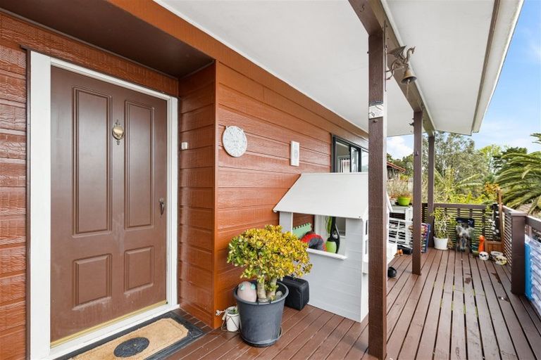 Photo of property in 9 Clearview Heights, Ranui, Auckland, 0612