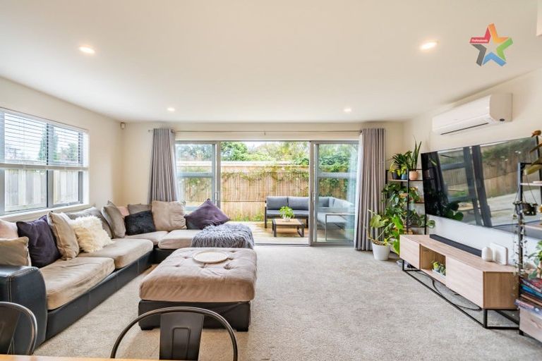 Photo of property in 9 Mcgrath Way, Taita, Lower Hutt, 5011