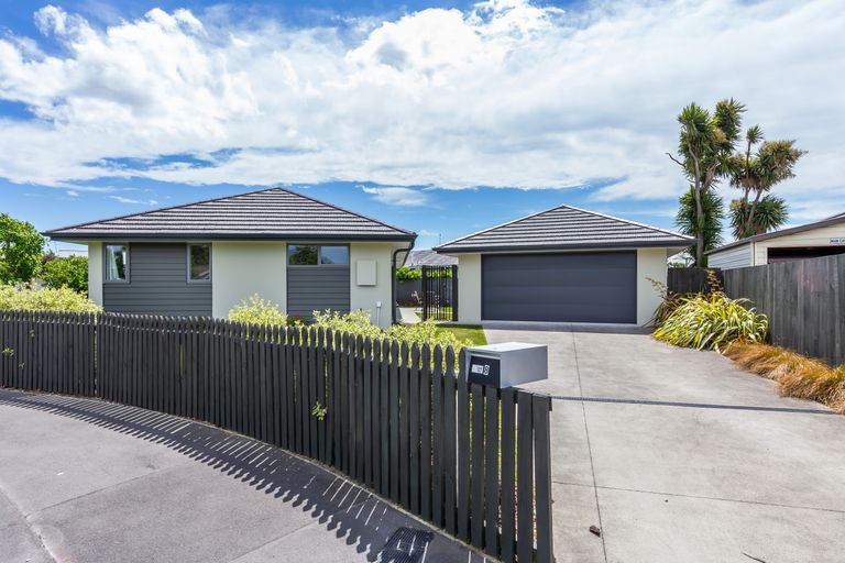 Photo of property in 8 Carteret Place, Aranui, Christchurch, 8061